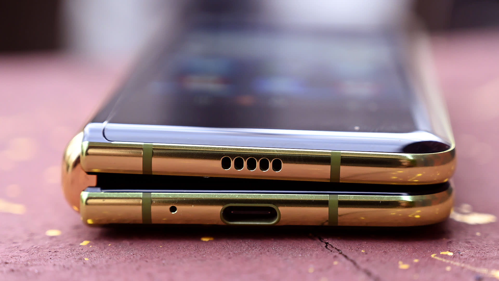 Illustration for article titled The Samsung Galaxy Fold Is a Flawed Start to Something Amazing
